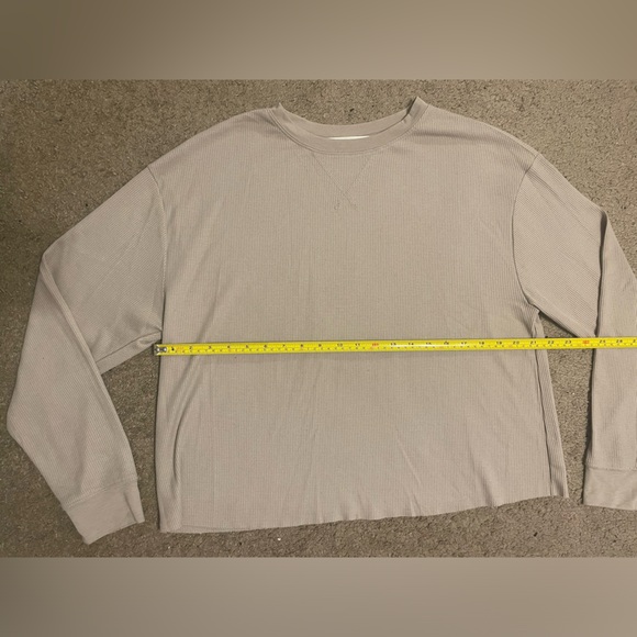 Double Zero Waffle Knit Long-Sleeve Relaxed-Fit Top - Picture 10 of 11